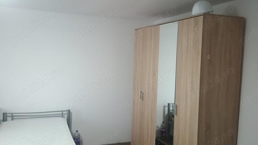 Casă cu 4 camere cu Teren 1000 Mp în Valea Adâncă