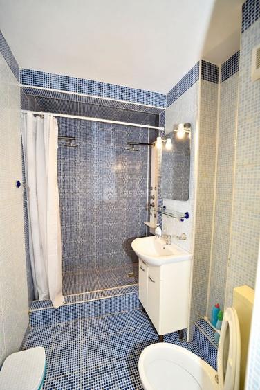 Apartament cu 2 camere decomandat, mobilat în Podu Roș