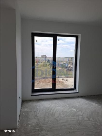 Casă cu 3 camere cu Teren 330 Mp în Domnești