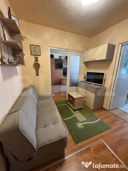 Apartament cu 2 camere decomandat, mobilat în Central