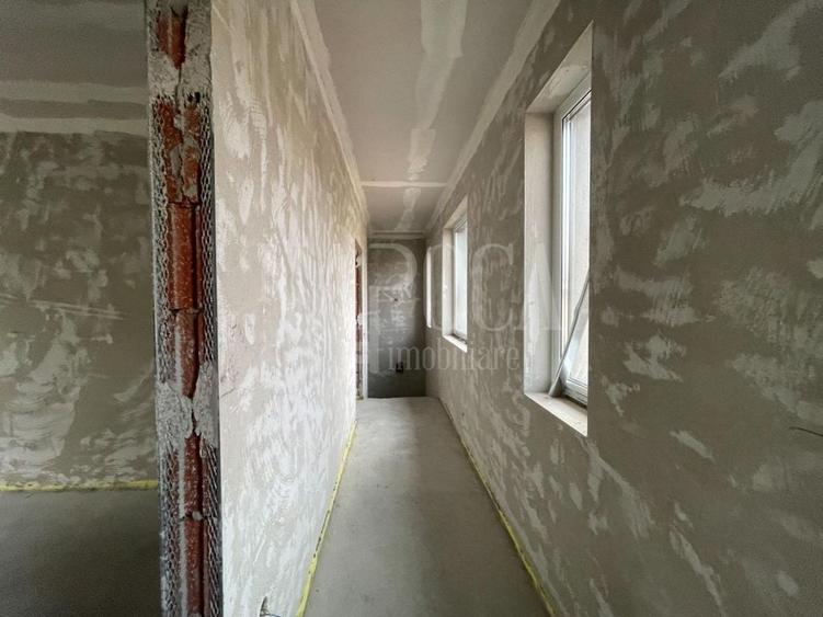 Duplex cu 4 camere cu Canalizare în Florești