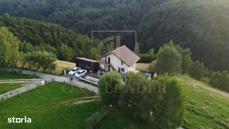Casă cu 4 camere cu Teren 600 Mp în Moieciu