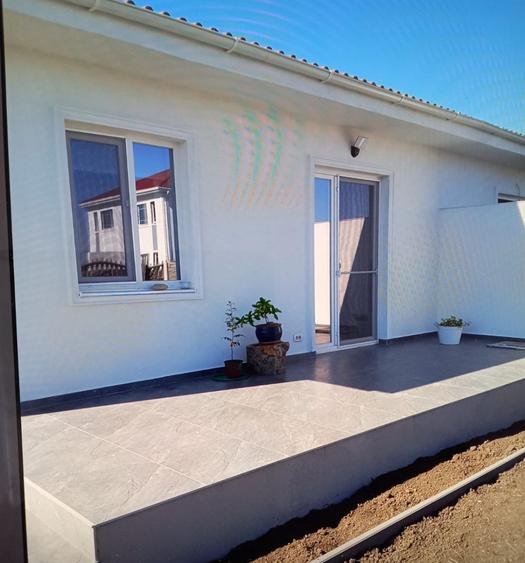 Duplex cu 3 camere cu Teren 270 Mp în Remetea Mare