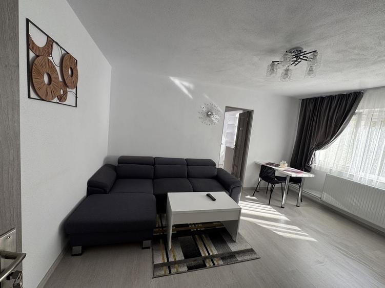 Apartament cu 2 camere semidecomandat în Central