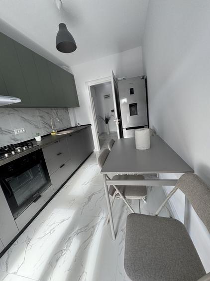 Apartament cu 2 camere decomandat în Fundeni