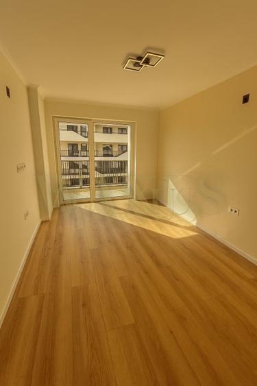 Apartament cu 3 camere semidecomandat, mobilat în Florești — fotografia 3