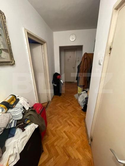Apartament cu 3 camere decomandat în Libertății