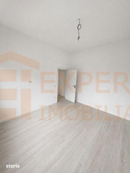 Casă cu 4 camere cu Teren 398 Mp în Central