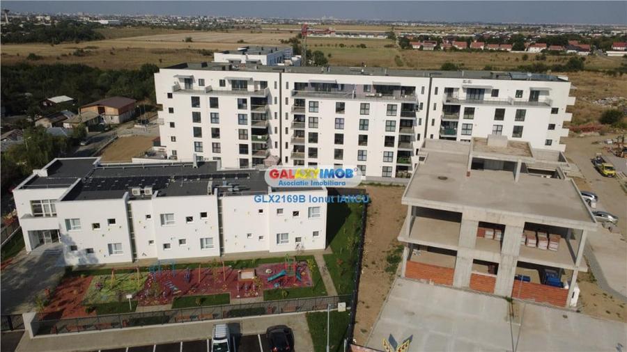 Apartament cu 4 camere decomandat în Central