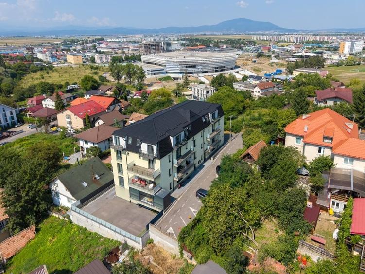Apartament cu 2 camere semidecomandat, mobilat în Bartolomeu
