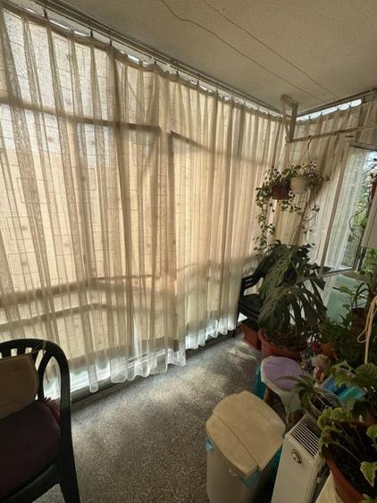 Apartament cu 3 camere decomandat, mobilat în Rovine