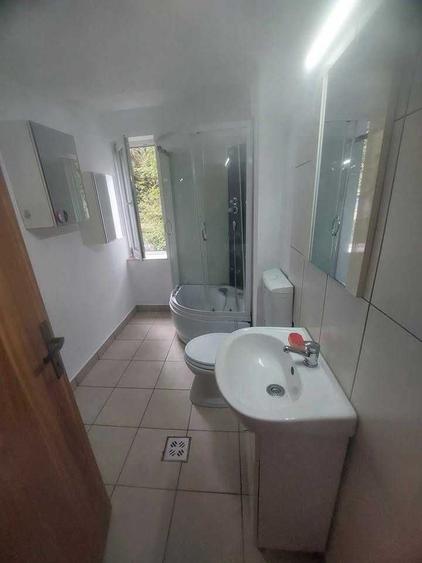 Apartament cu 2 camere decomandat în Semicentral