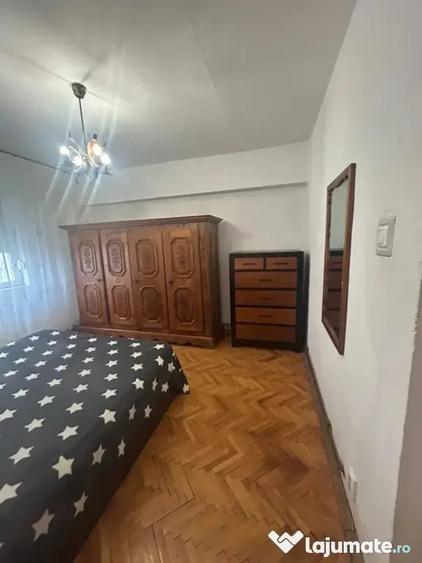 Apartament cu 5 camere decomandat în Ultracentral