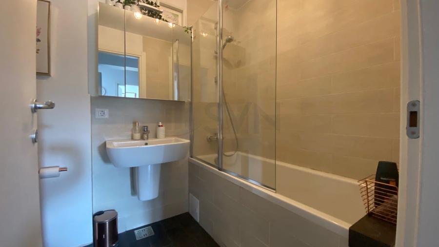 Apartament cu 2 camere decomandat, mobilat în Sisești
