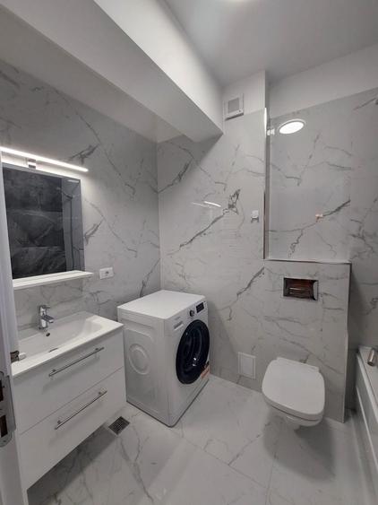 Apartament cu 2 camere decomandat în Titan