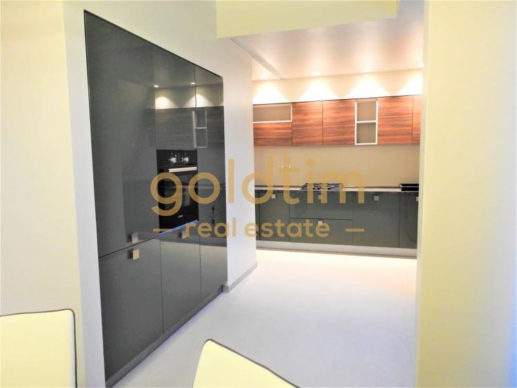 Apartament cu 4 camere semidecomandat, mobilat în Iancu Nicolae