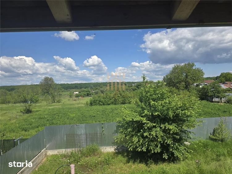 Teren de 1790 mp, în Plopu