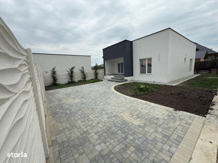 Casă cu 3 camere în Gura Câlnăului