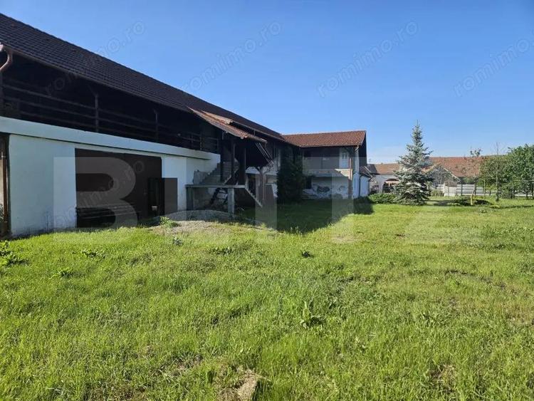 Casă cu Teren 2828 Mp în Central