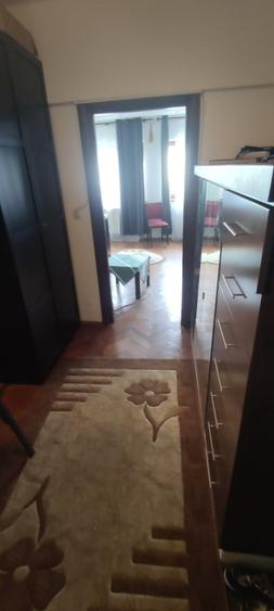 Garsonieră decomandată în Romană