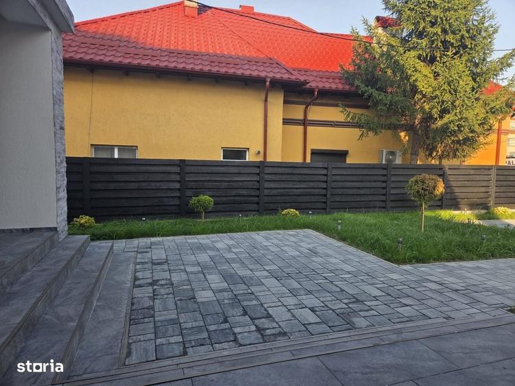 Casă cu 4 camere în Central