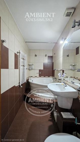Apartament cu 3 camere decomandat, mobilat în Central