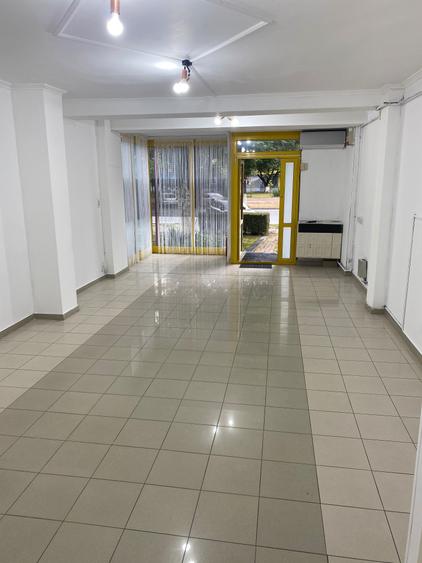 Spațiu comercial, de 35 mp, în Central