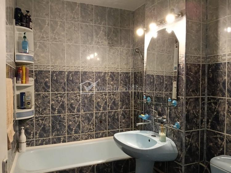 Apartament cu 3 camere decomandat în Zorilor