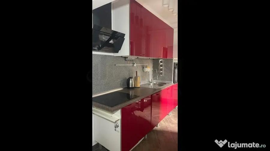 Garsonieră decomandată în Calea Victoriei