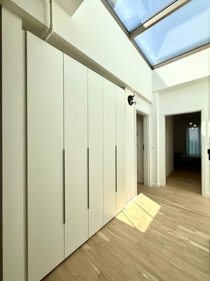 Apartament cu 3 camere decomandat, mobilat în Dămăroaia
