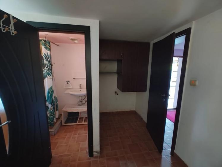 Casă individuală cu 2 camere cu Teren 1000 Mp în Moșnița Nouă