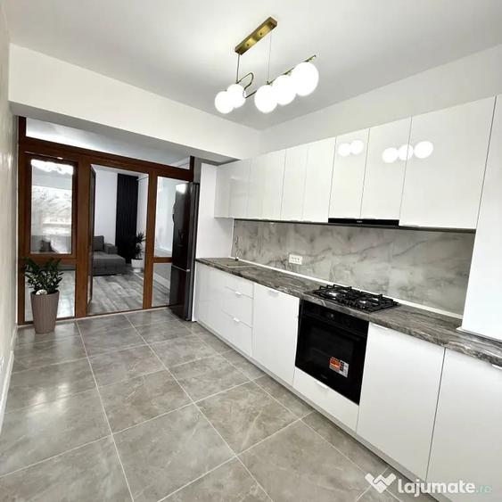 Apartament cu 2 camere semidecomandat în Ghencea