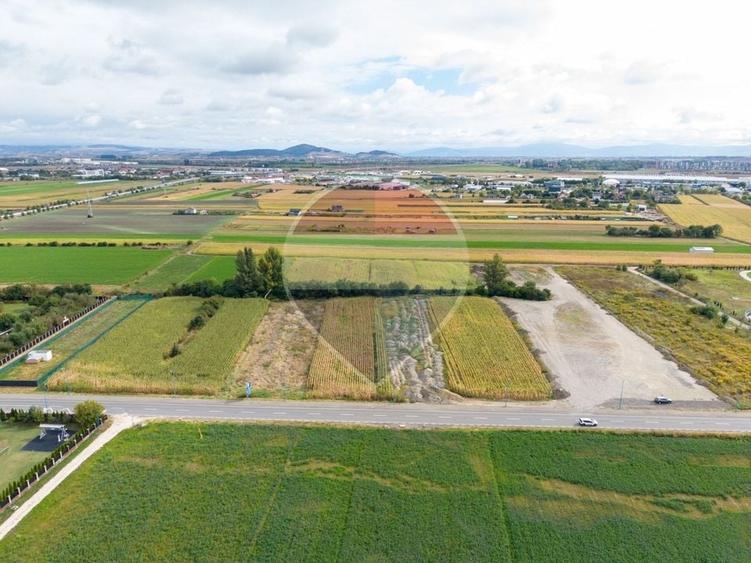 Teren Construcții intravilan de 2858 mp, în Bartolomeu