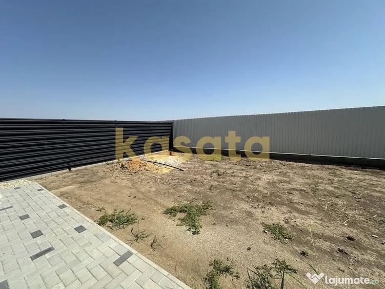 Casă cu 4 camere cu Teren 400 Mp în Domnești