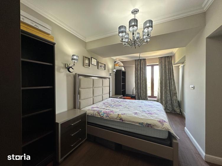 Apartament cu 5 camere în Arcul de Triumf