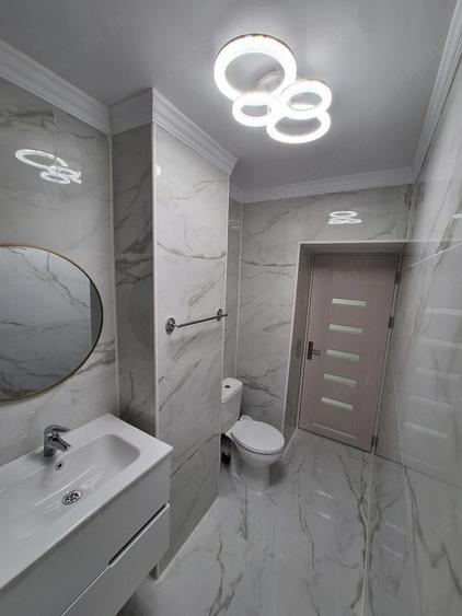 Apartament cu 3 camere semidecomandat în Tomis Nord