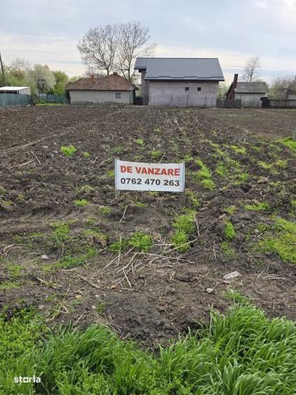 Teren de 500 mp, în Movilița