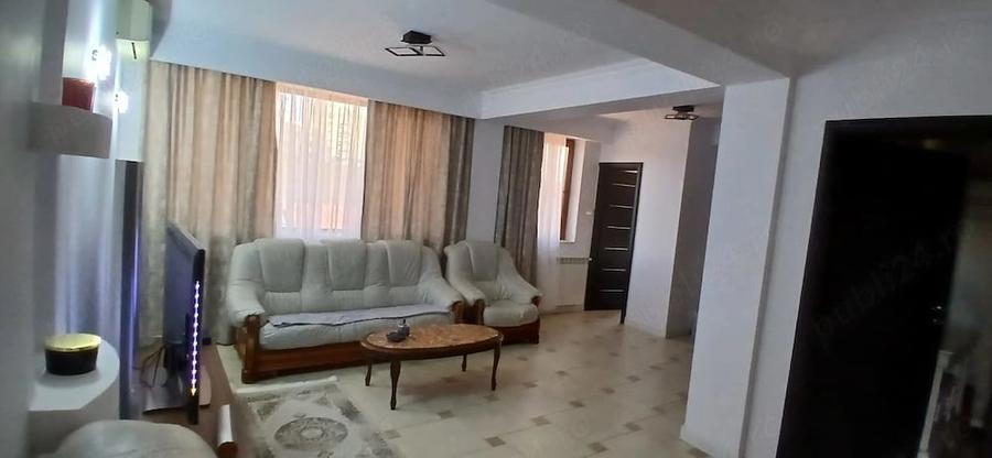 Apartament cu 3 camere decomandat în Floreasca