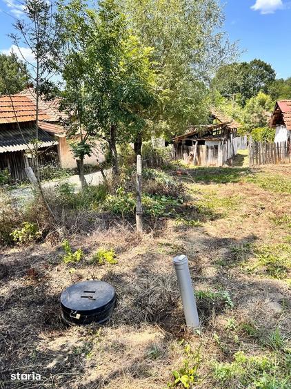 Casă cu 3 camere cu Teren 1900 Mp în Fârtățești