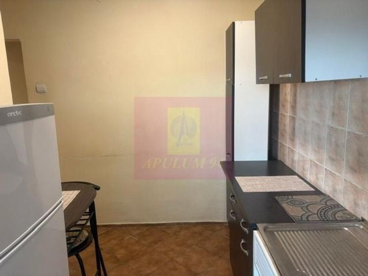 Apartament cu 2 camere semidecomandat în Decebal