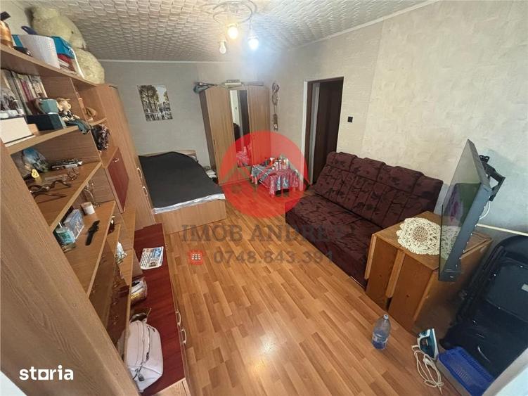 Apartament cu 2 camere decomandat în E3