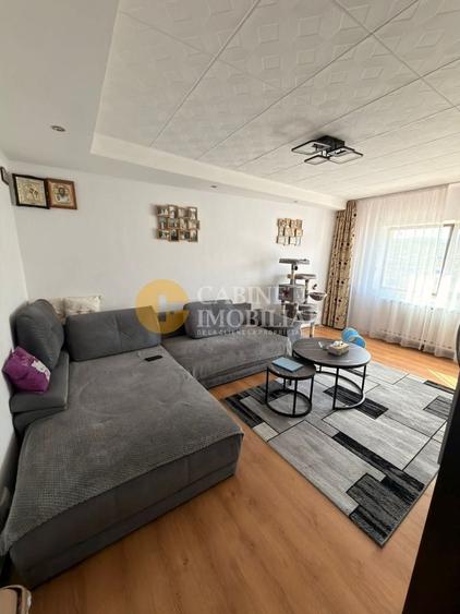 Apartament cu 3 camere decomandat, mobilat în Tomești