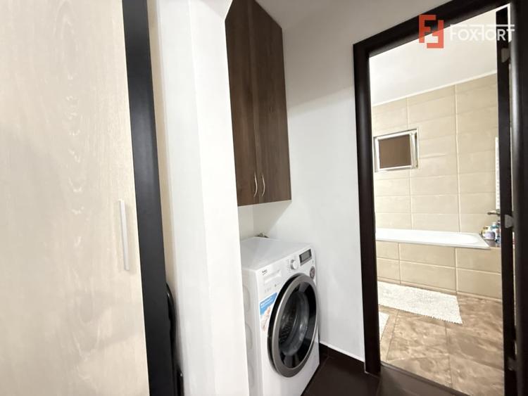 Apartament cu 3 camere decomandat în Lipovei