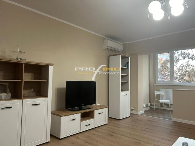 Apartament cu 2 camere decomandat în City Park Mall