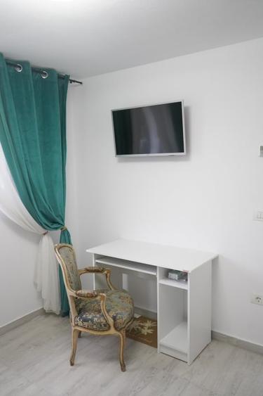 Casă individuală cu 4 camere cu Canalizare în Big-Bascov
