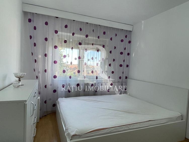Apartament cu 3 camere decomandat, mobilat în Nufărul