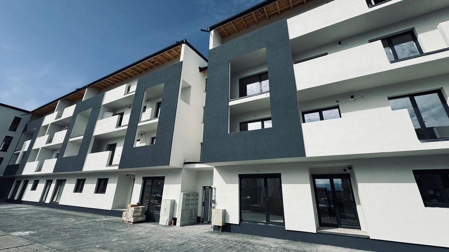 Apartament cu 2 camere decomandat în Hipodrom 3