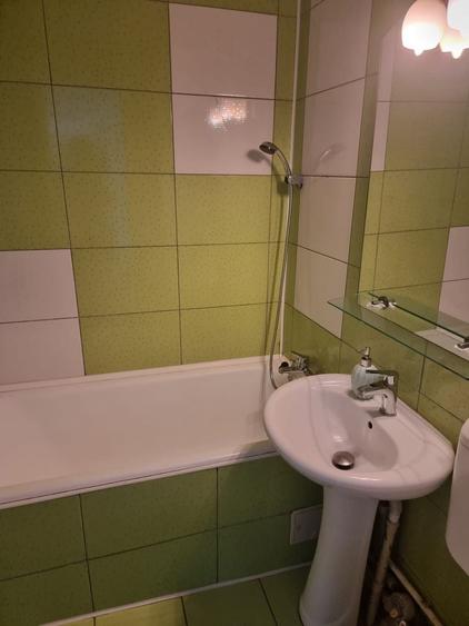 Apartament cu 2 camere decomandat, mobilat în Prelungirea Ghencea