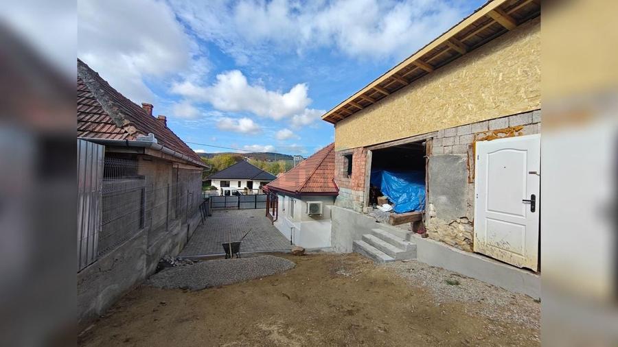 Casă cu 2 camere cu Teren 1000 Mp în Vâlcele