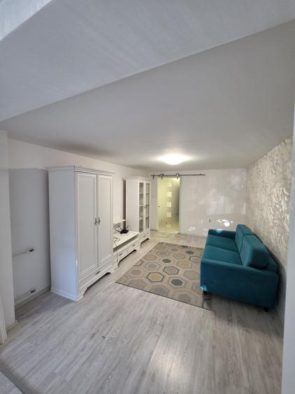 Apartament cu 2 camere decomandat în Exterior Vest